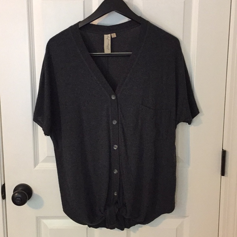 🦋 Allison Joy tie front tee